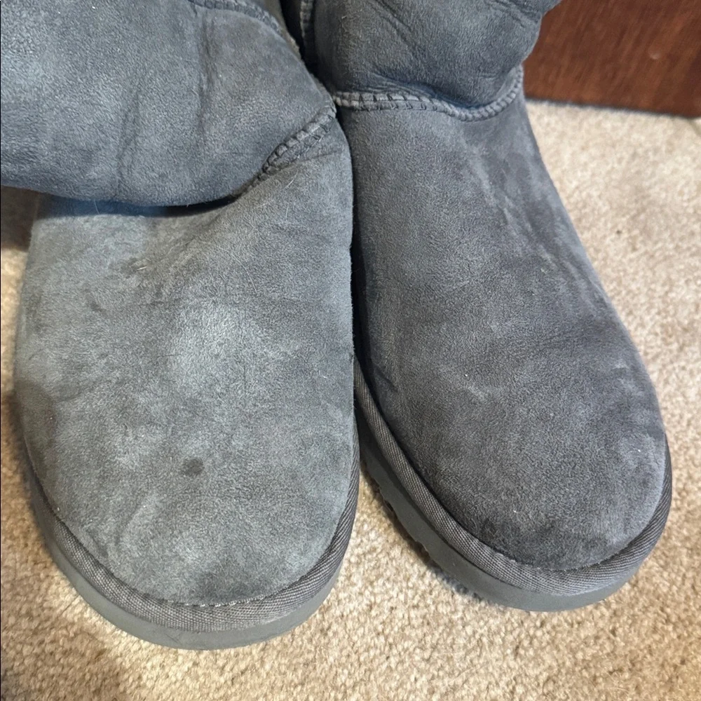 Ugg Classic Short Boots - Grey, women’s size 9